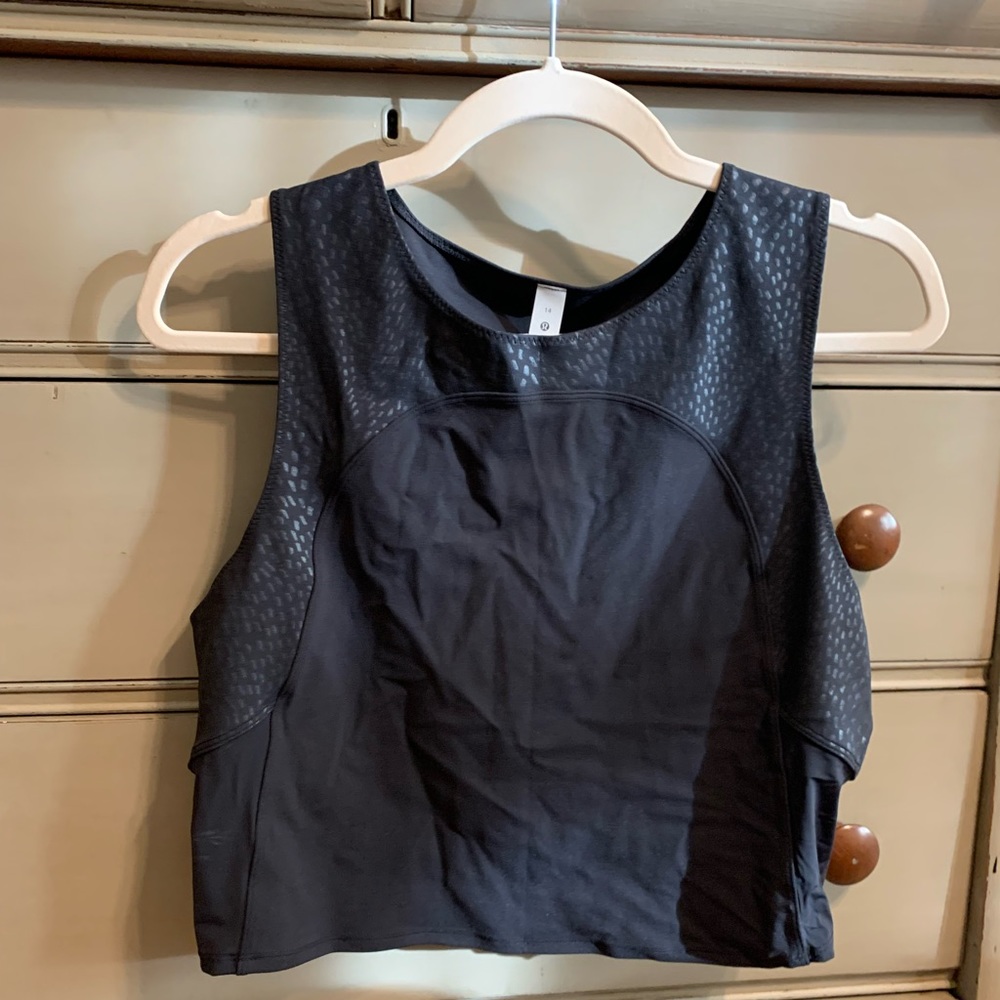 Lululemon crop tank